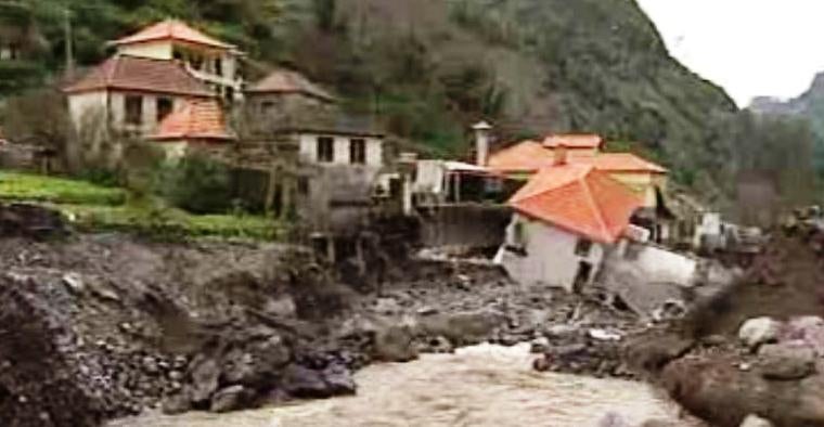 Destruição em Serra de Água
