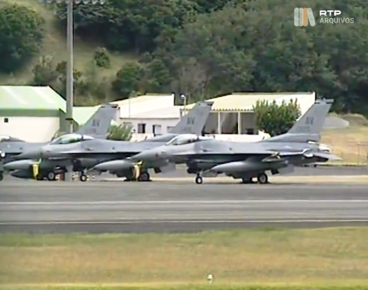 Controladores aéreos com formação virtual