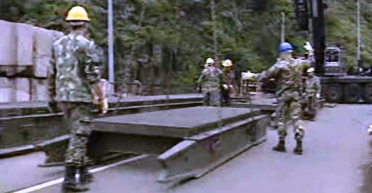 Ponte Militar na Ribeira Brava