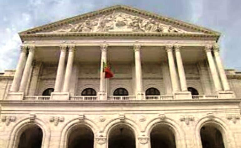 Redução nas Despesas da Assembleia da República