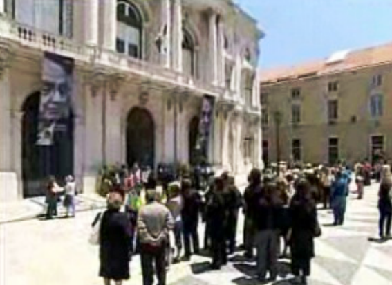 Corpo de José Saramago nos Paços do Concelho