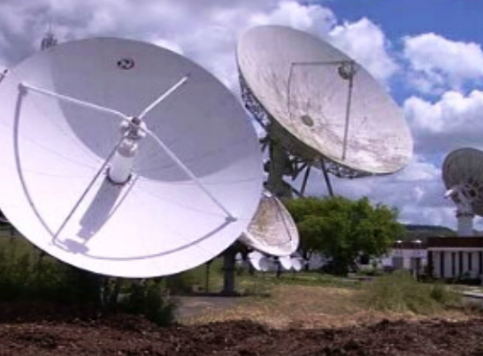 Centro de Controlo de  Satélites de Sintra