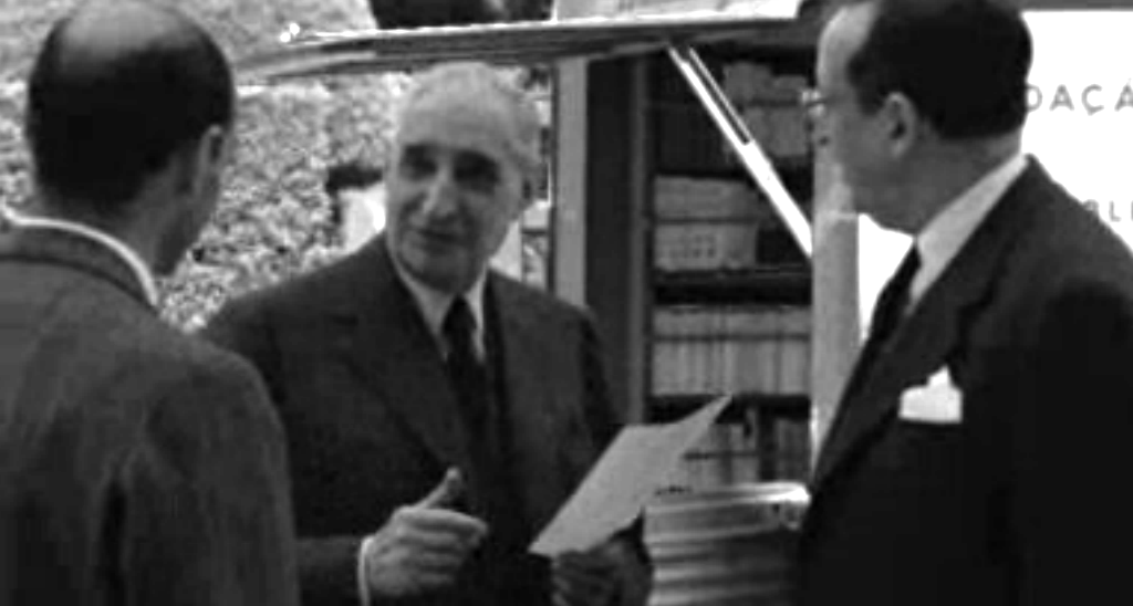 Bibliotecas itinerantes da Gulbenkian