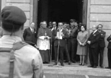 Entrega de guiões em Angra do Heroísmo