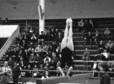 Prova feminina no Campeonato Nacional de Ginástica