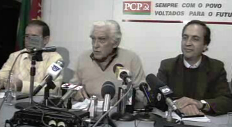 Álvaro Cunhal deixa cargo no PCP