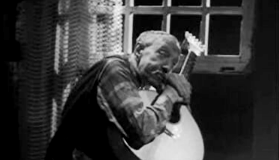 Histórias Simples da Gente Cá do Meu Bairro: O Sapateiro Joaquim Pinóia