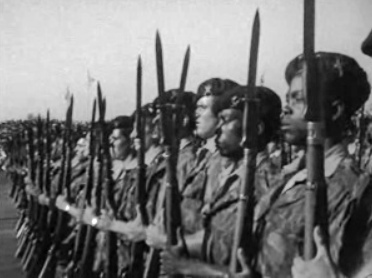 Juramento de bandeira em Moçambique