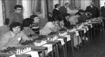Partida simultânea de xadrez em Faro