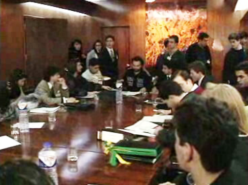 Debate sobre nova lei das propinas