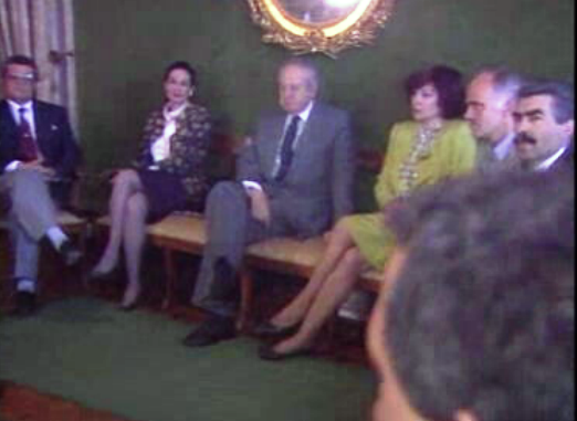 Mário Soares encontra-se com trabalhadores da TAP