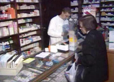 Medicamentos são retirados das farmácias