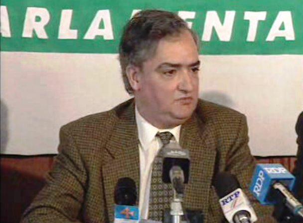 Manuel dos Santos acusa o Governo