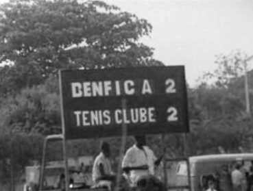 António de Spínola recebe vencedores da Taça de Futebol na Guiné