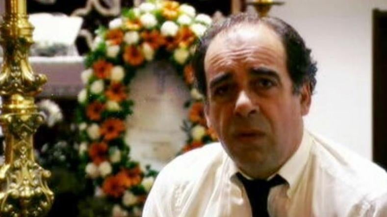 “Um Dia Não Muito Longe Não Muito Perto”