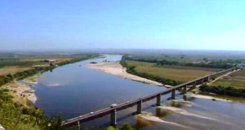 Deus passou por Almeirim