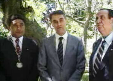 Eusébio condecorado