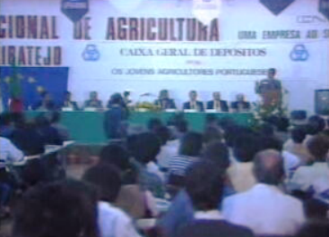 Cavaco Silva com jovens agricultores