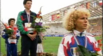 Rosa Mota recebe medalha de ouro