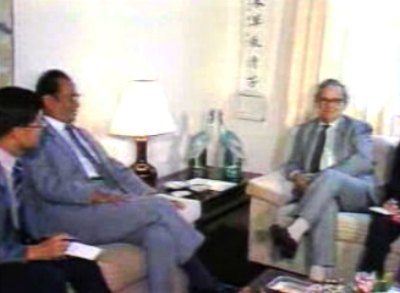 Carlos Melancia recebe Zhou Nan