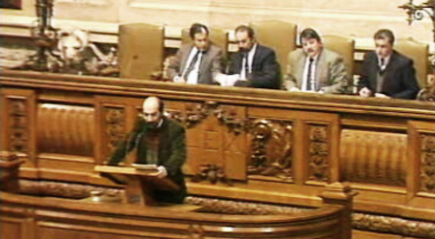 Debate parlamentar na AR