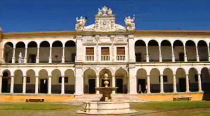 Évora, uma Paixão Monumental