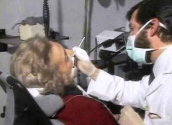 Dentistas brasileiros ilegais