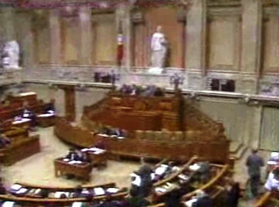 Discussão da lei do serviço militar obrigatório