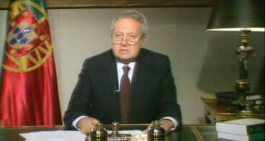 Comunicação ao país de Mário Soares