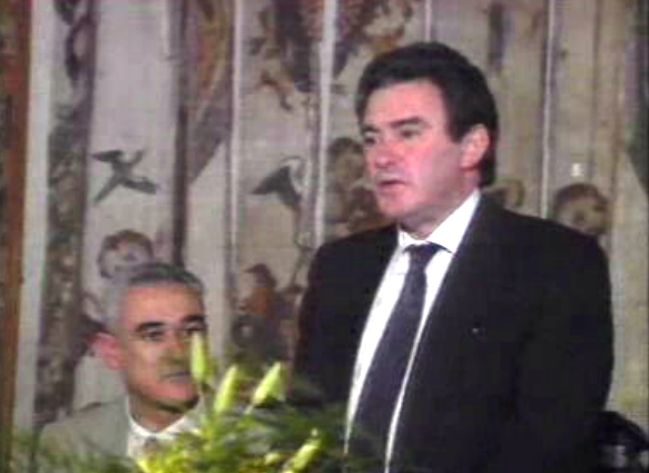 Basílio Horta inaugura centro de campanha