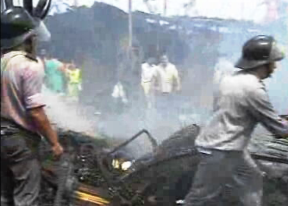 Incêndio em barracas