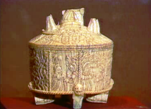 Exposição de esculturas em marfim