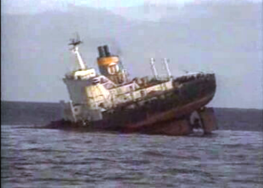 Maré negra em Moçambique