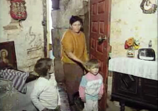 Mãe solteira marginalizada