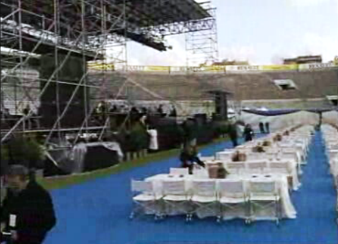 Preparativos para o concerto de Sinatra