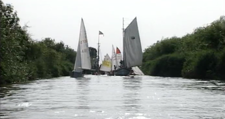 Cruzeiro no Rio Tejo