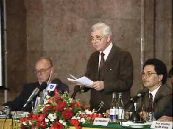 Eduardo Catroga critica bancos