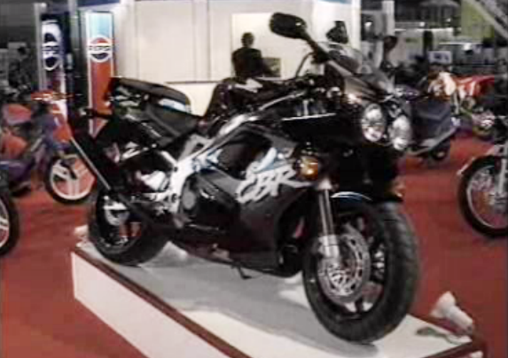 Salão internacional de motas