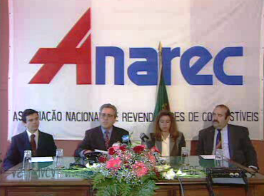 Gasolineiras boicotam Multibanco