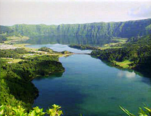 Poluição nas lagoas açorianas
