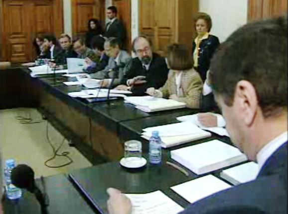 Discussão parlamentar sobre código penal