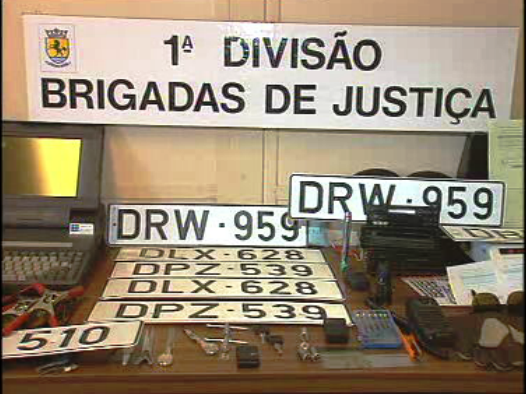 Húngaros acusados de roubo