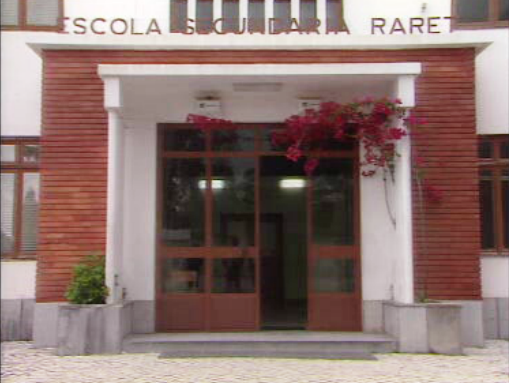 Intoxicação alimentar em escola secundária
