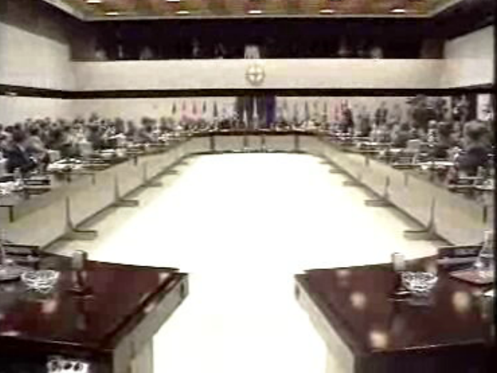 Rússia assina Tratado de Paz