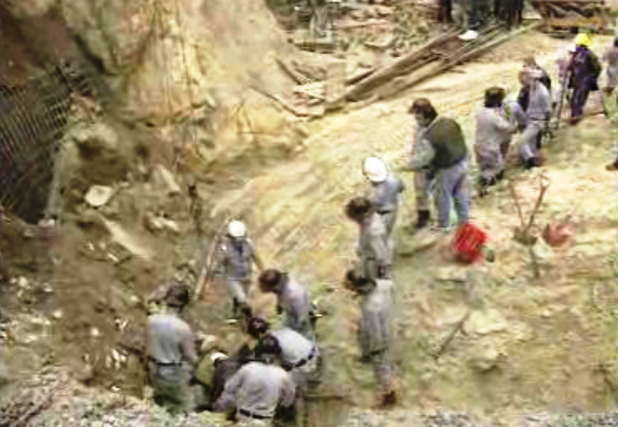 Desabamento de prédio no Porto