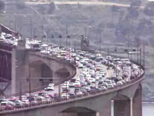 Trânsito automóvel em férias