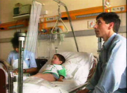 Criança aguarda transplante