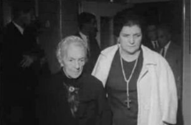 Marta do Resgate Salazar e Cardeal Cerejeira visitam Salazar no