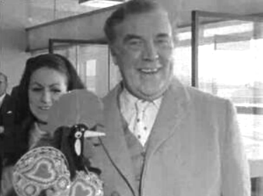 Chegada de Norman Hartnell a Lisboa