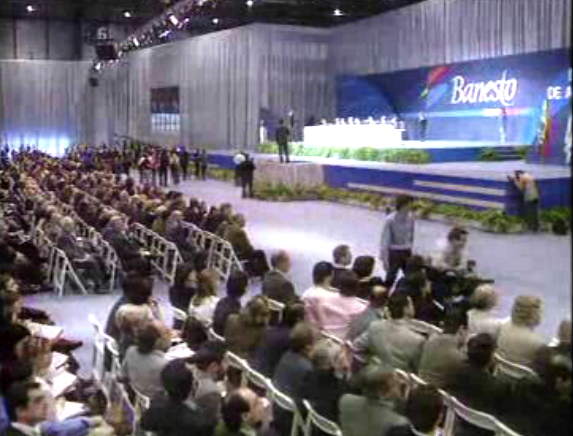 Banesto vende ações do Totta e Açores